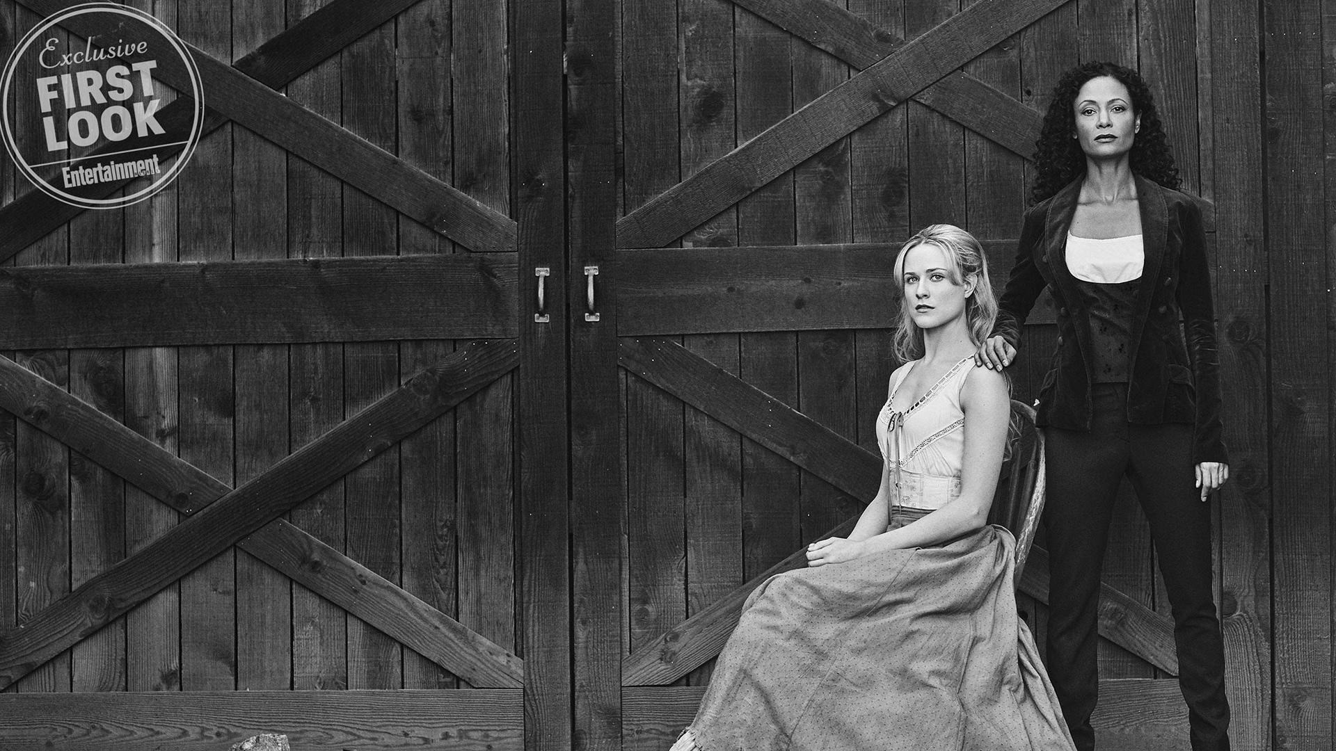 特色足球文化导览在重点城市逐步推出，增强旅游吸引力，足球特色学校文化手抄报